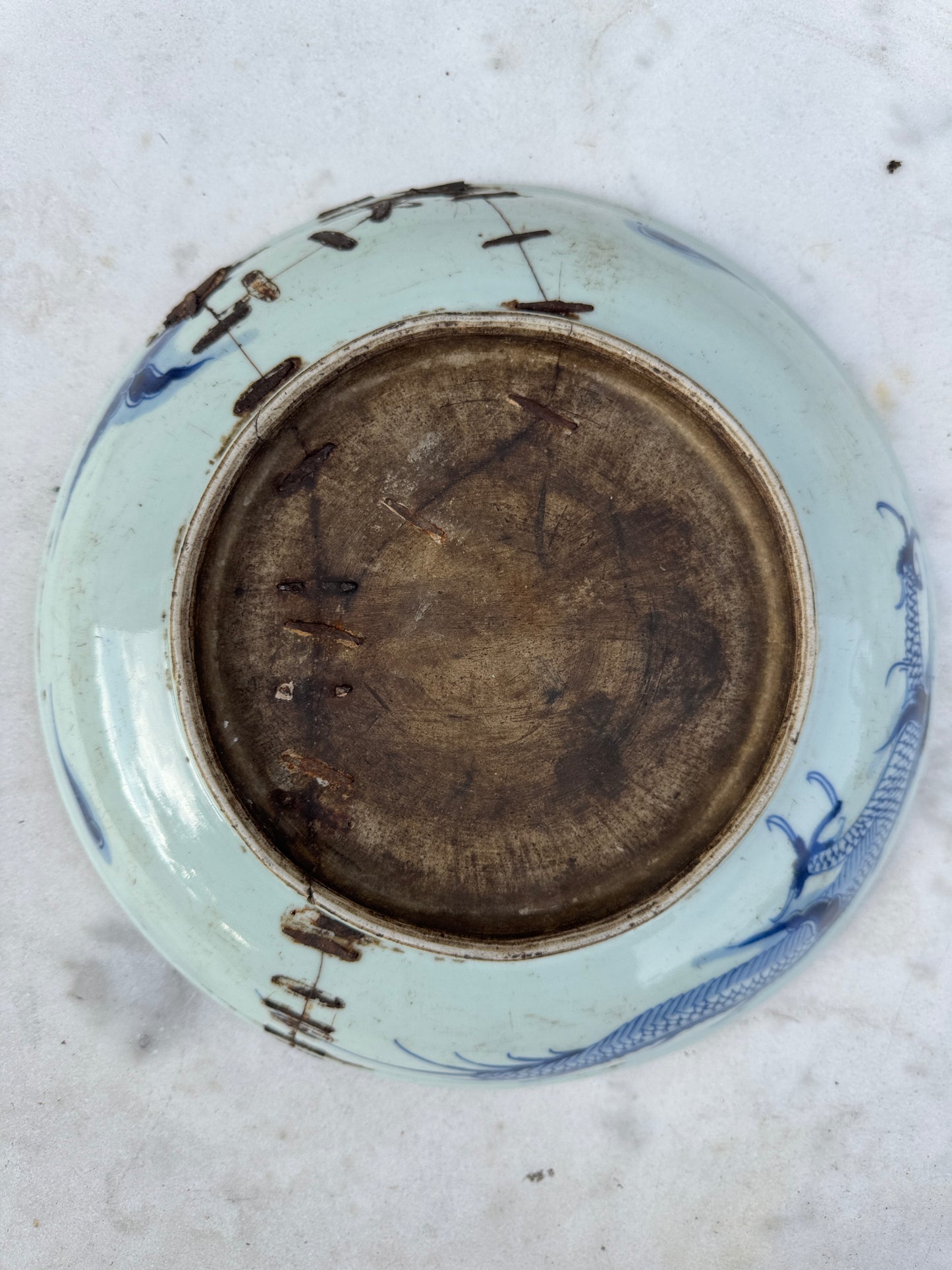 Antique Chinese Imperial Dragon Plate – 29 cm – Late Qing Dynasty – Blue and White Porcelain – Staple-Repaired