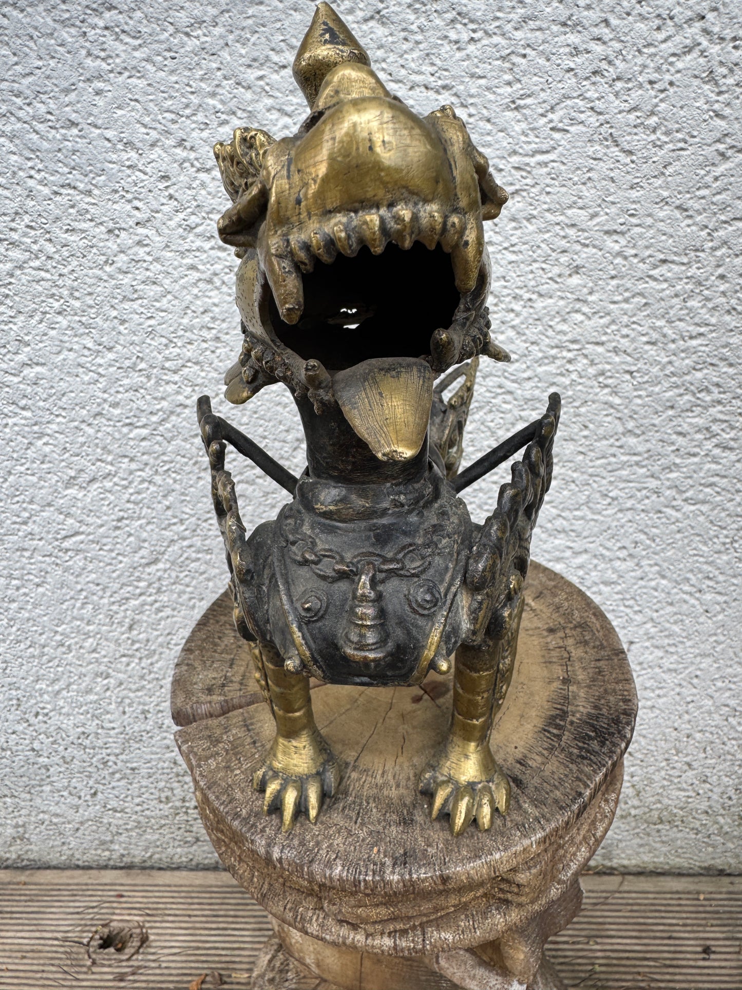 Vintage Nepalese Bronze Temple Lion – Ritual Snow Lion Sculpture – Tibetan Buddhist Altar Guard