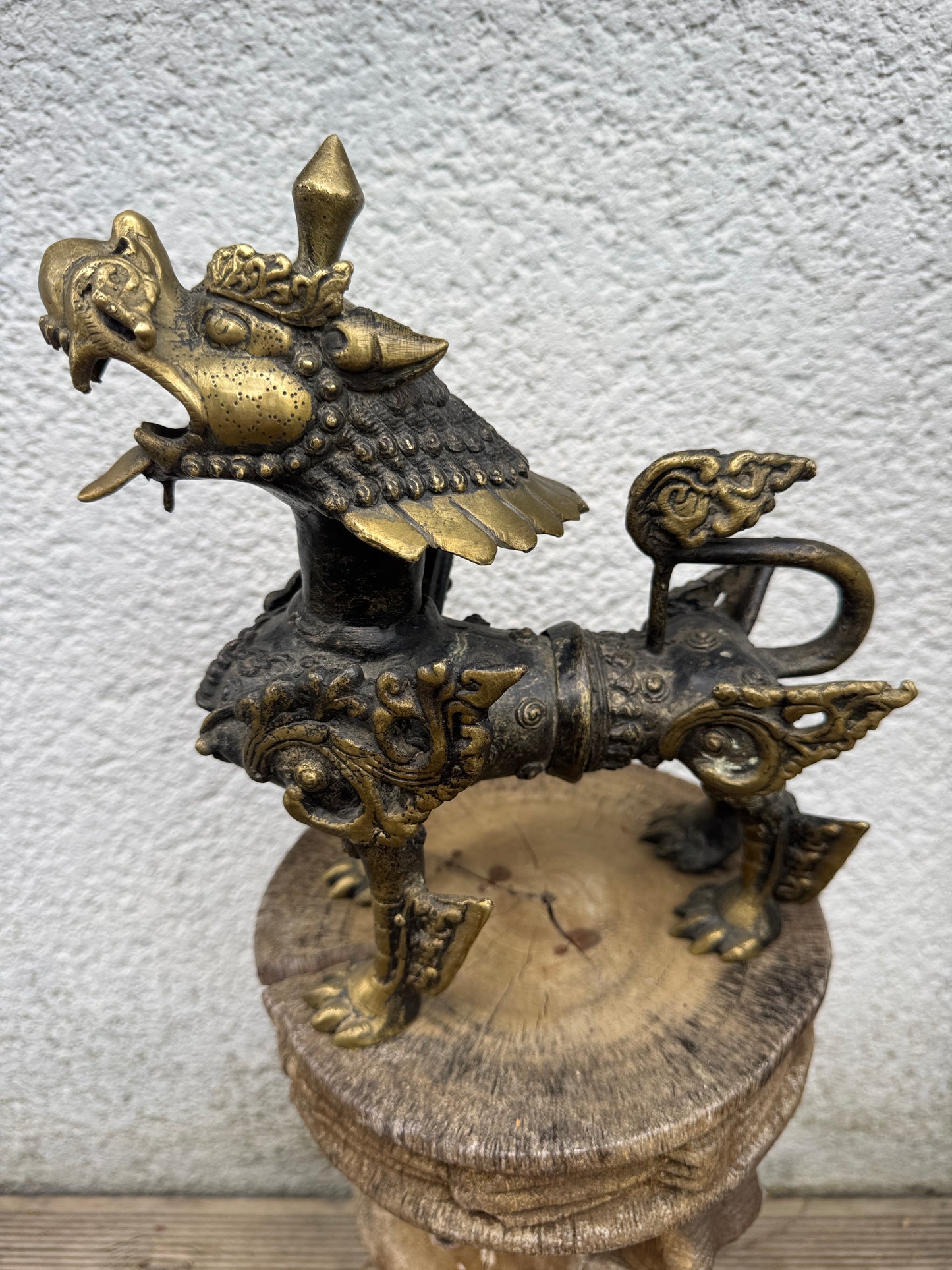Vintage Nepalese Bronze Temple Lion – Ritual Snow Lion Sculpture – Tibetan Buddhist Altar Guard