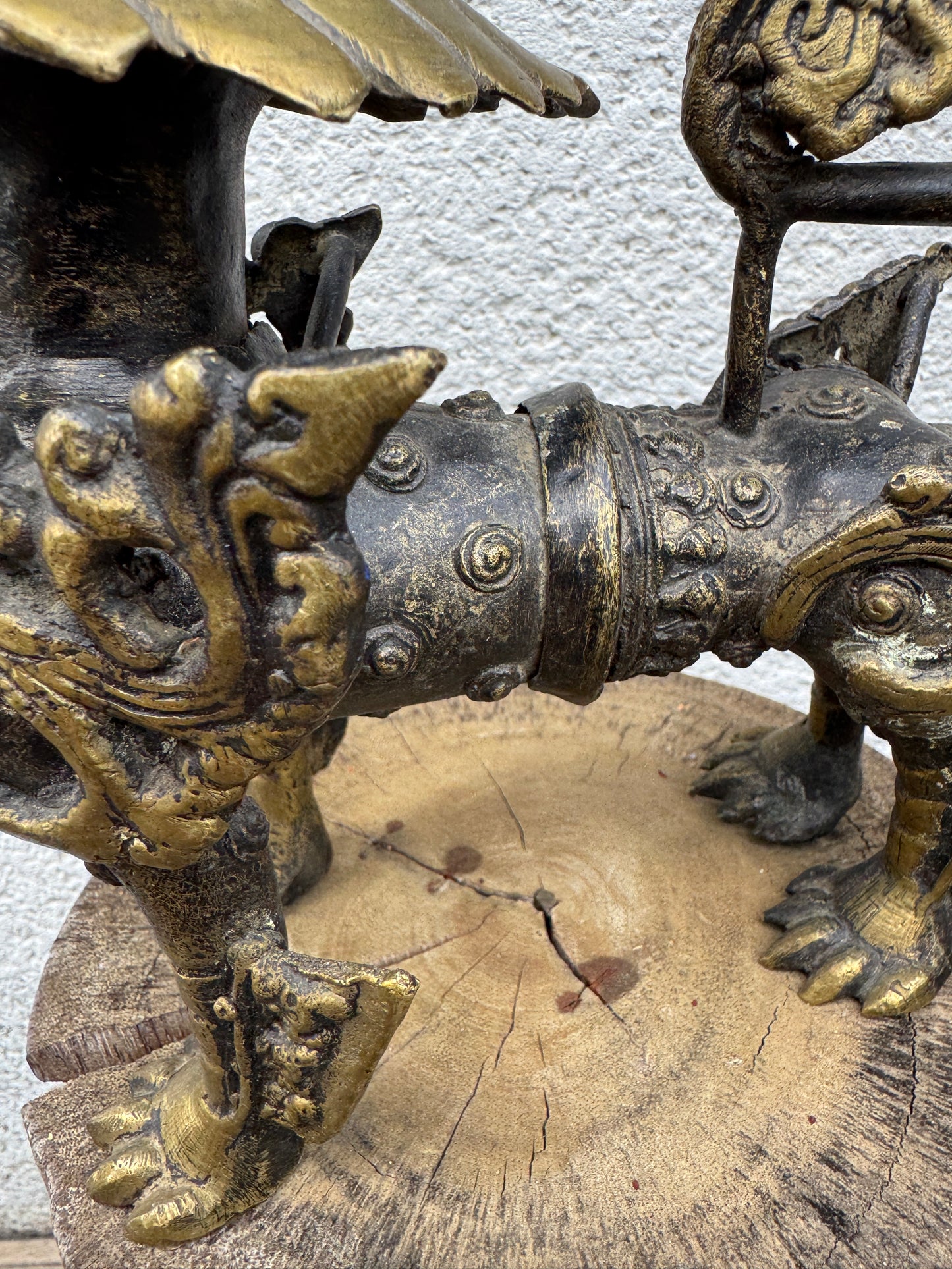 Vintage Nepalese Bronze Temple Lion – Ritual Snow Lion Sculpture – Tibetan Buddhist Altar Guard