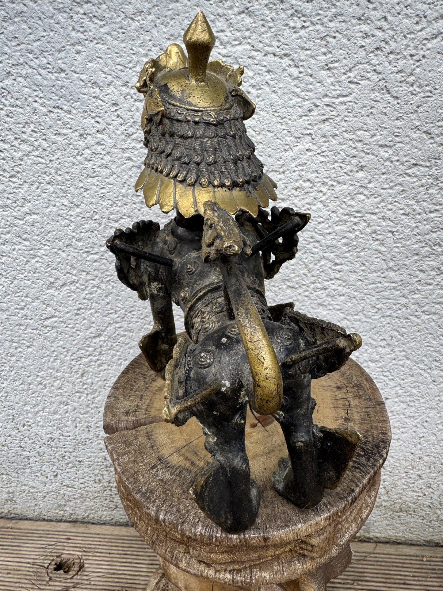 Vintage Nepalese Bronze Temple Lion – Ritual Snow Lion Sculpture – Tibetan Buddhist Altar Guard