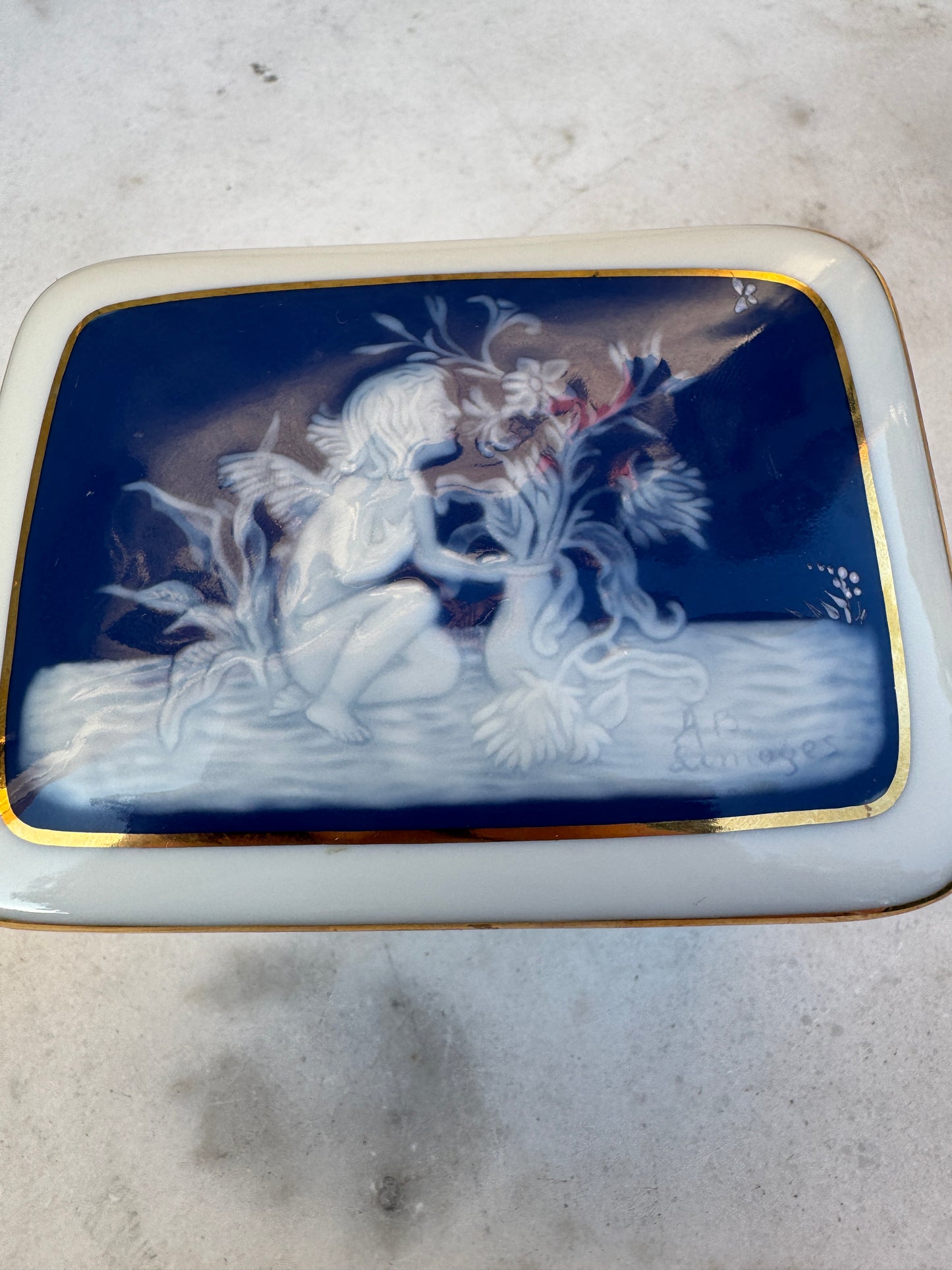 Vintage Limoges Porcelain Trinket Box – A.R. Limoges Hand-Painted, Cobalt Blue Cameo Angel, 'L'Art de Qualité' Mark, Gift from Chocolatier Aussière