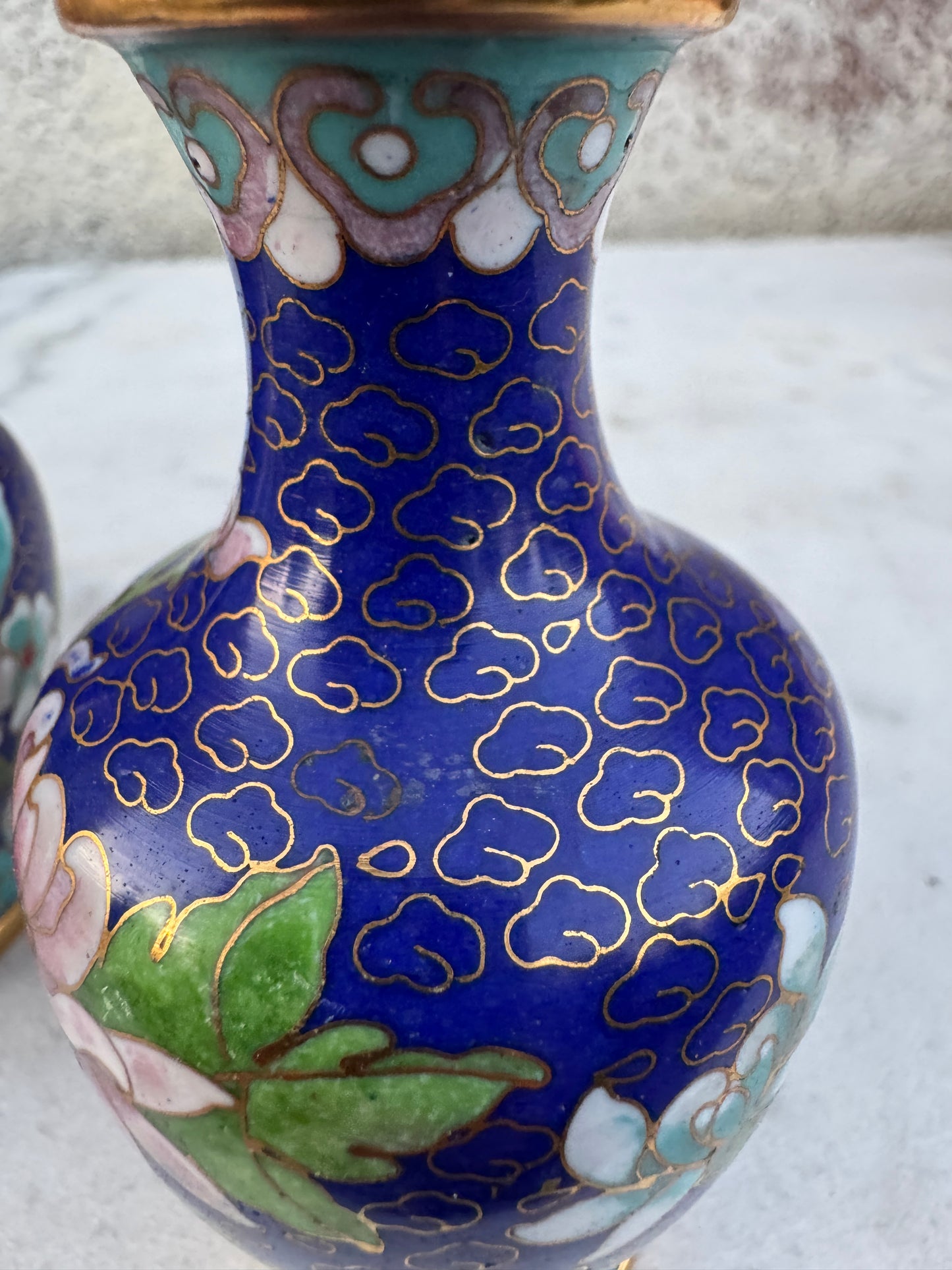 Pair of Vintage Chinese Cloisonné Vases – Floral Lotus Motif, Deep Blue Enamel, Handcrafted, 10 cm