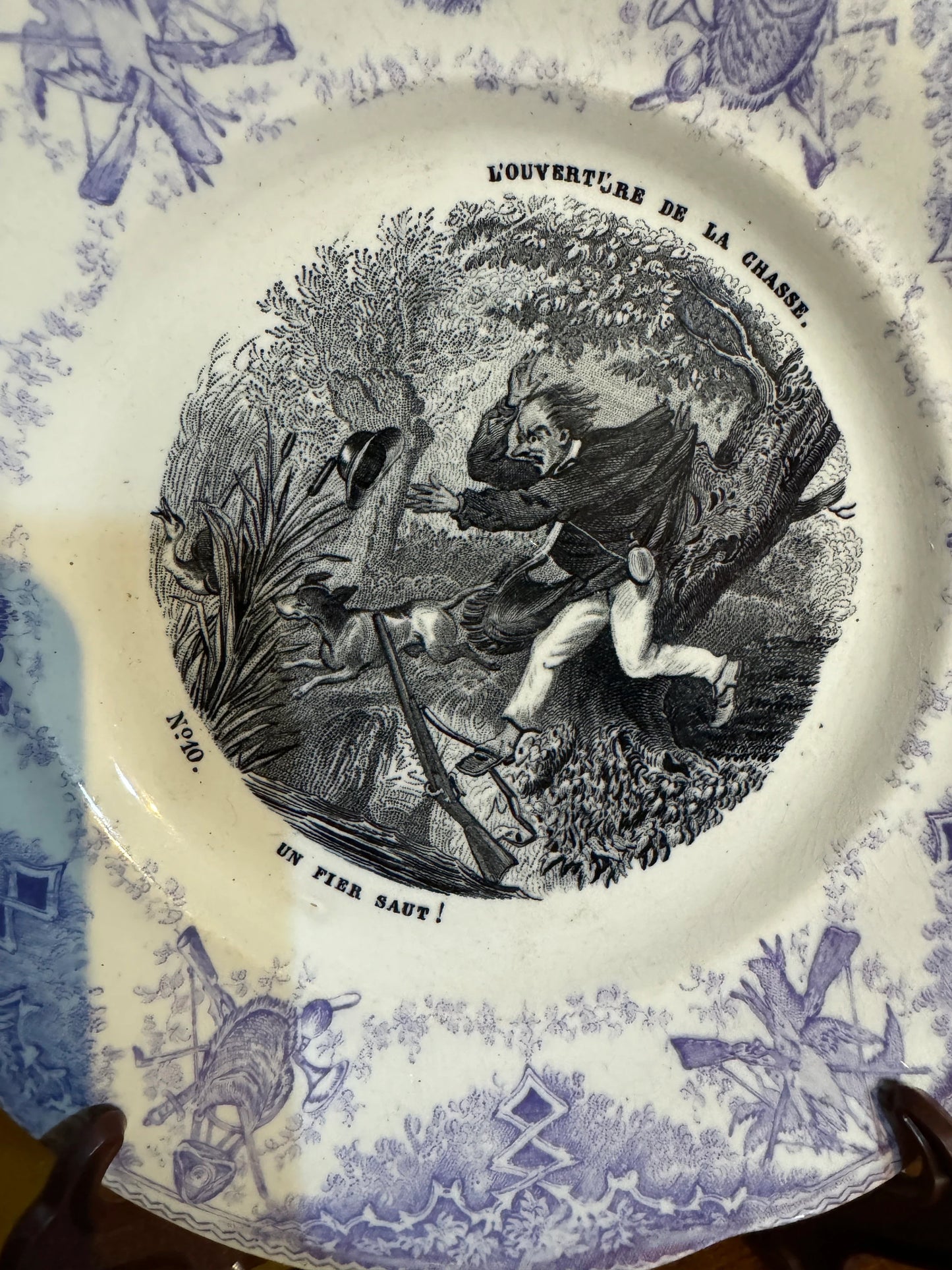 Antique French Plate – 'L’Ouverture de la Chasse' – Creil et Montereau – No.10 'Un Fier Saut!' – 19th Century