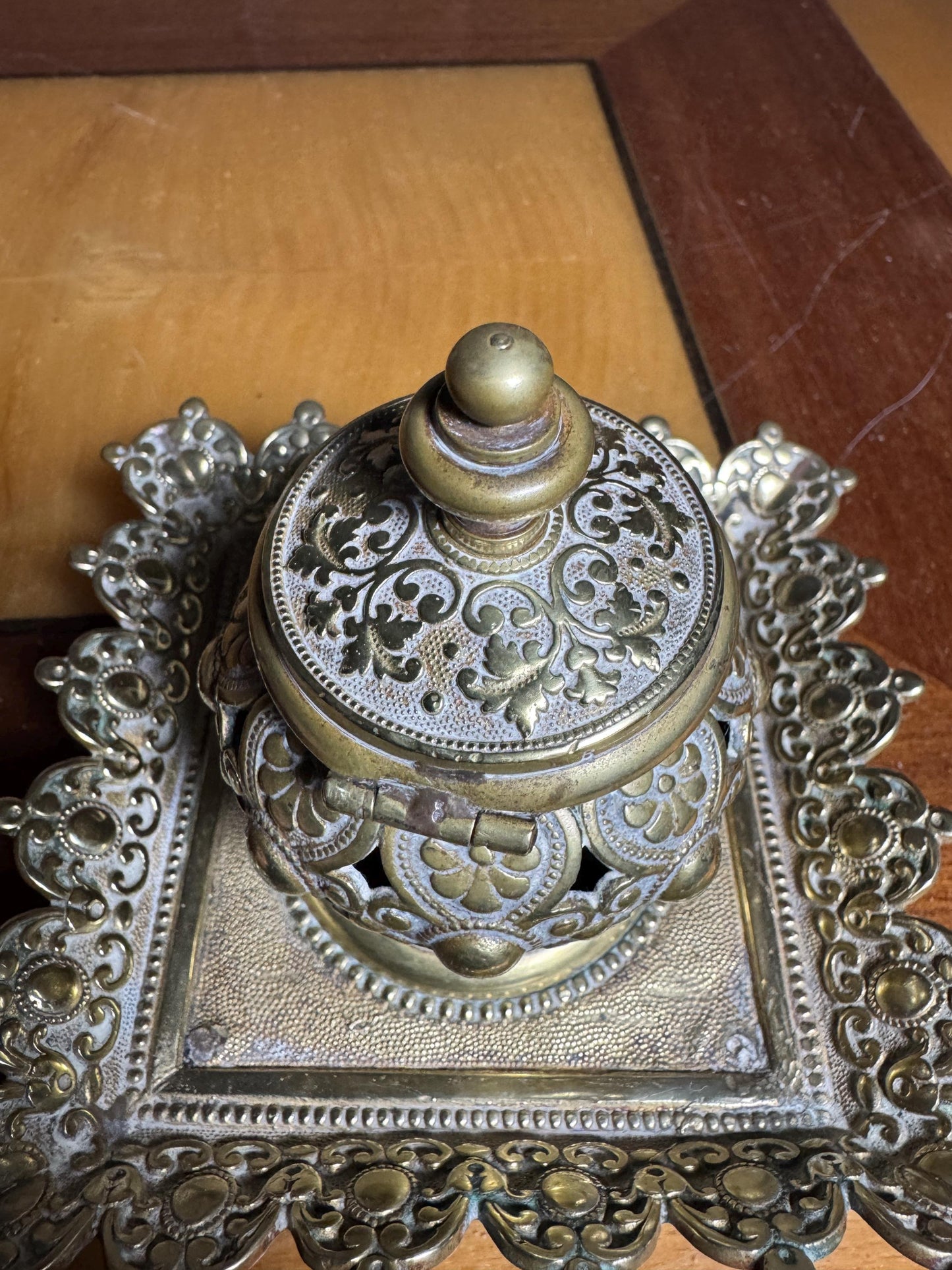 Antique Bronze Inkwell – Indo-Persian Design – Pierced Lid and Base – 19th Century – 12x12 cm