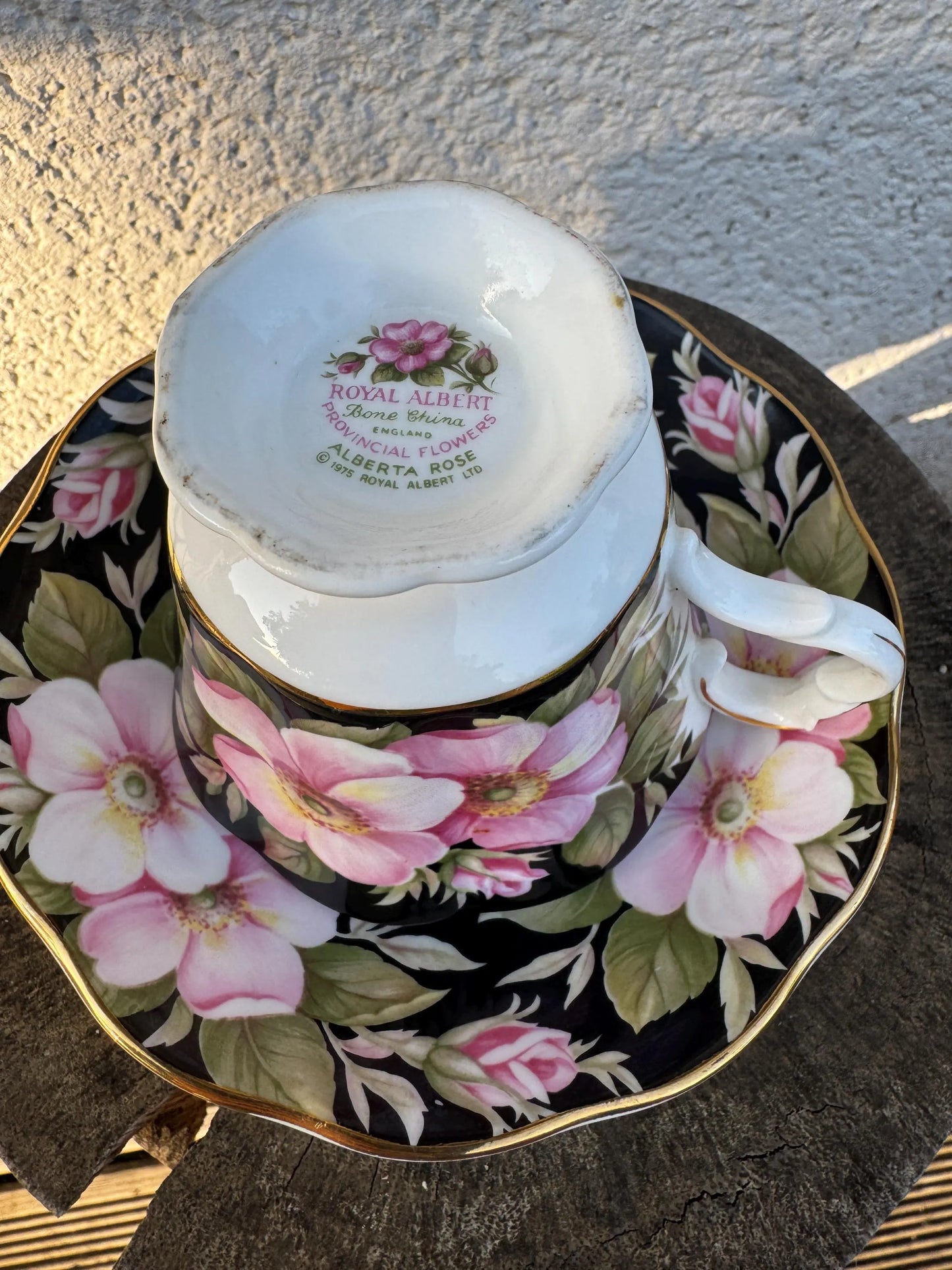 Royal Albert Alberta Rose Tea Cup & Saucer – 1975 Provincial Flowers