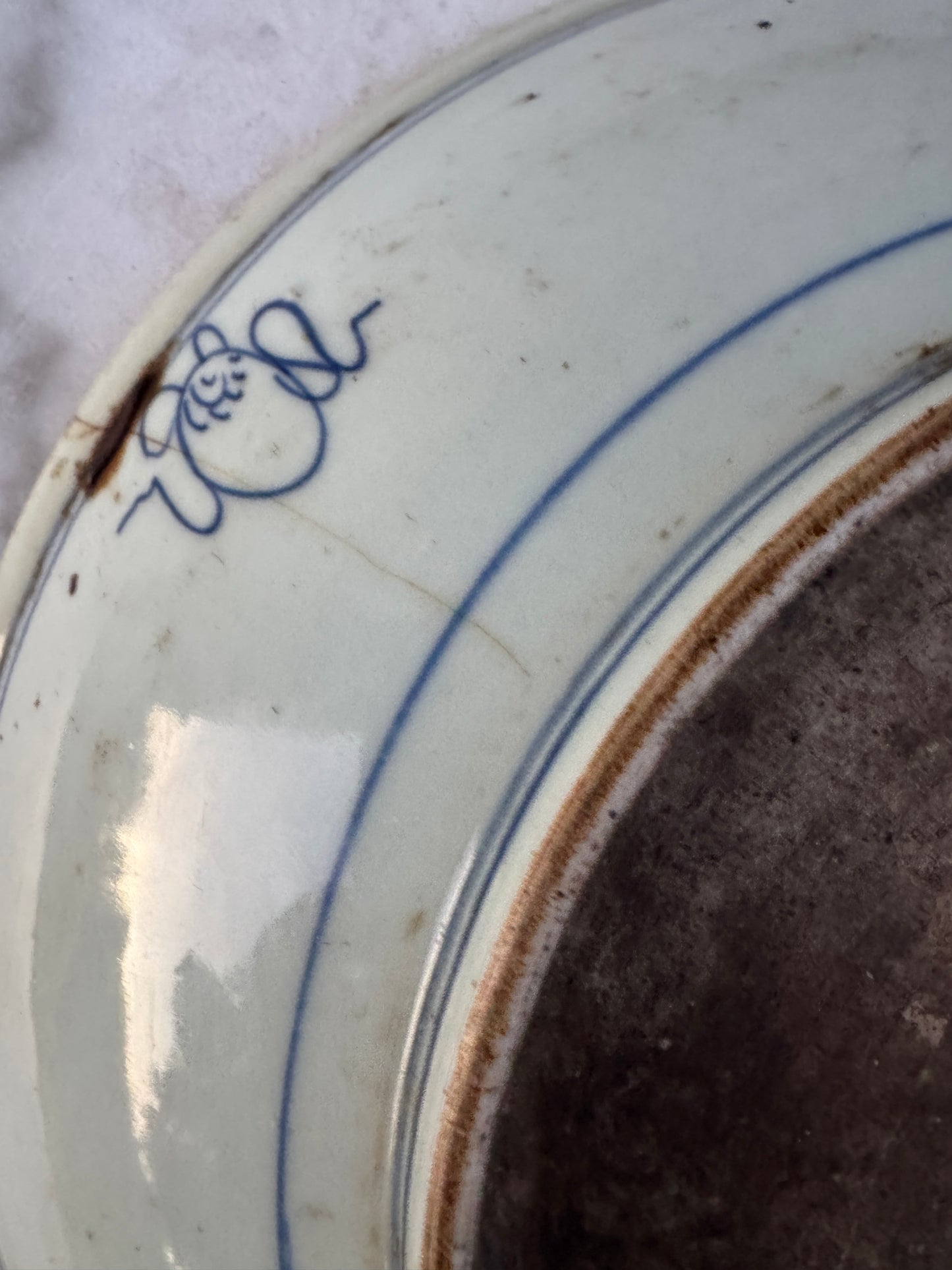 Antique Chinese Qilin Plate – Qing Dynasty – ca. 1800 – 27.7 cm – Gallery Seal