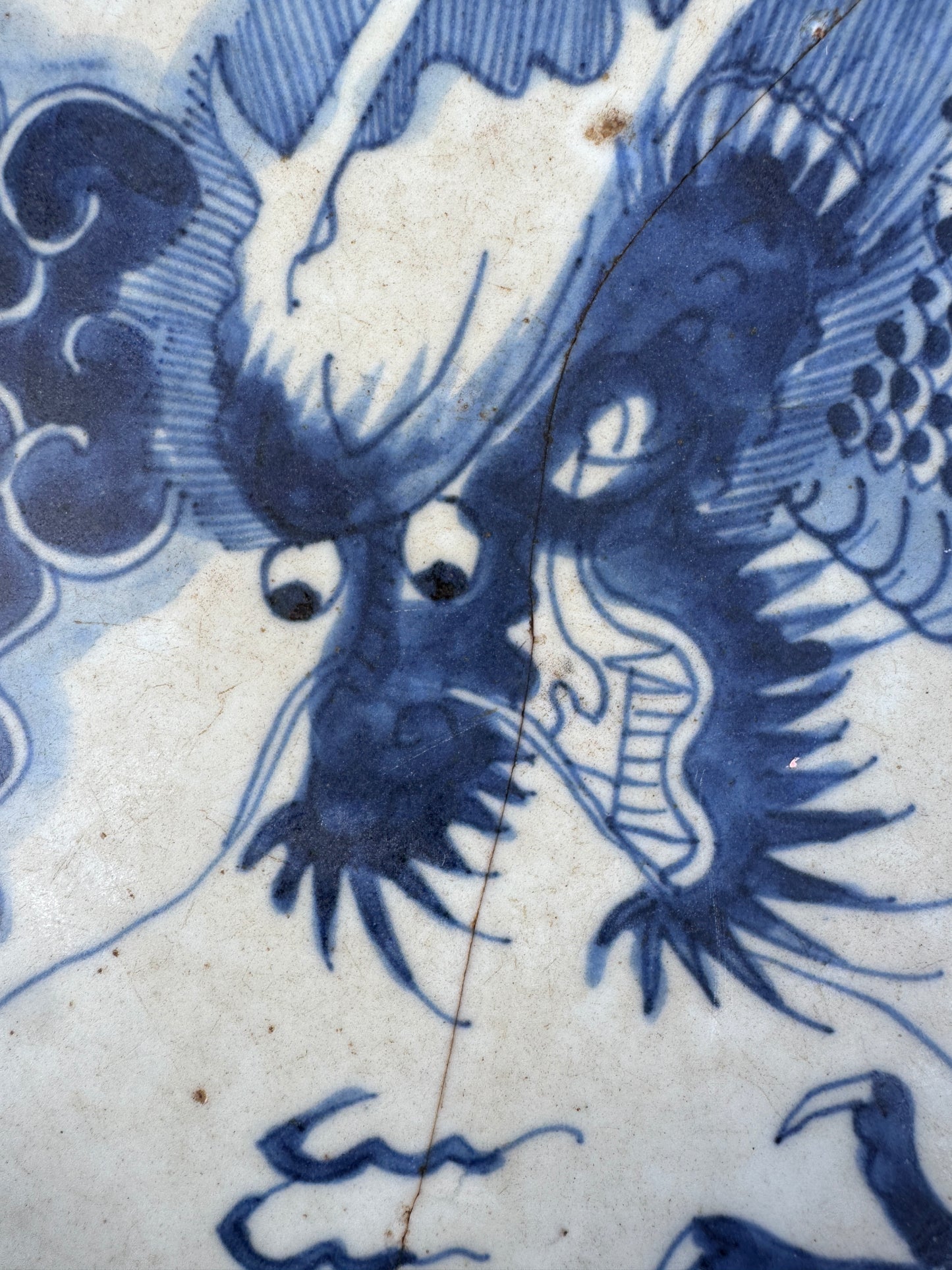 Antique Chinese Porcelain Plate – Imperial Dragon – Late Qing Dynasty – Repaired with Staples – 27.7 cm