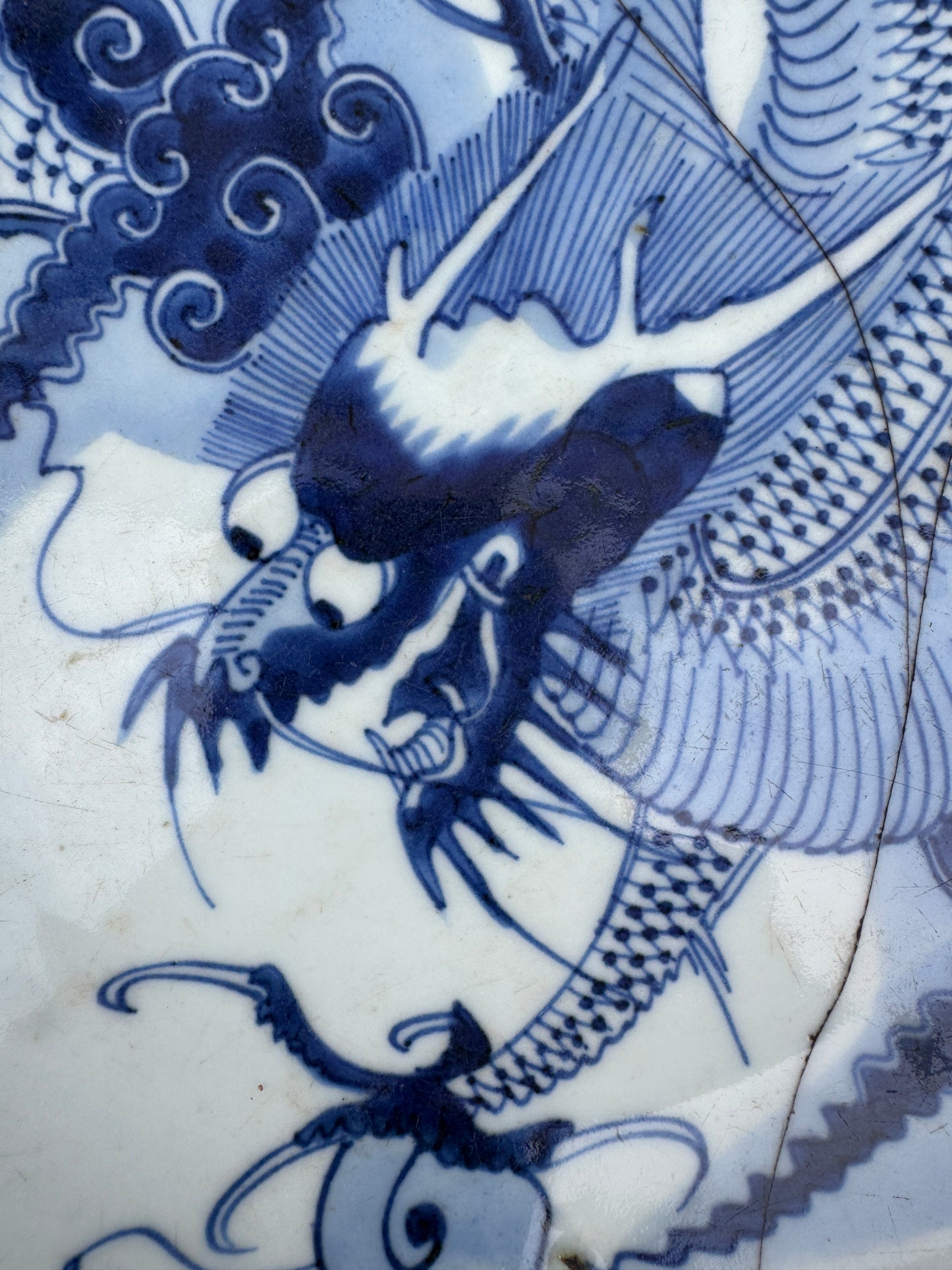 Antique Chinese Imperial Dragon Plate – 29 cm – Late Qing Dynasty – Blue and White Porcelain – Staple-Repaired
