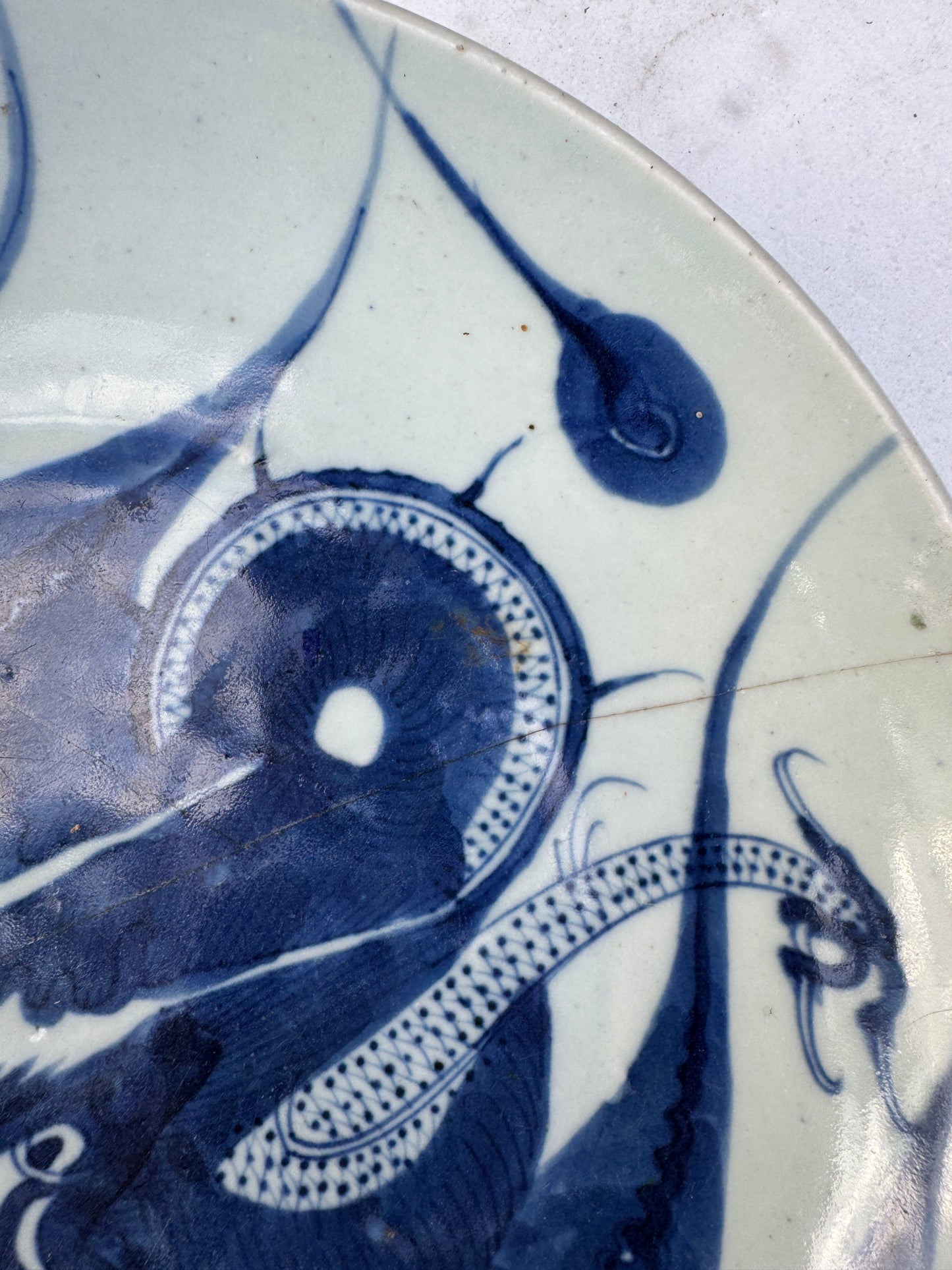 Antique Chinese Dragon Plate – Gallery Restored with Bronze Staples – Qing Dynasty Style – 27.7 cm