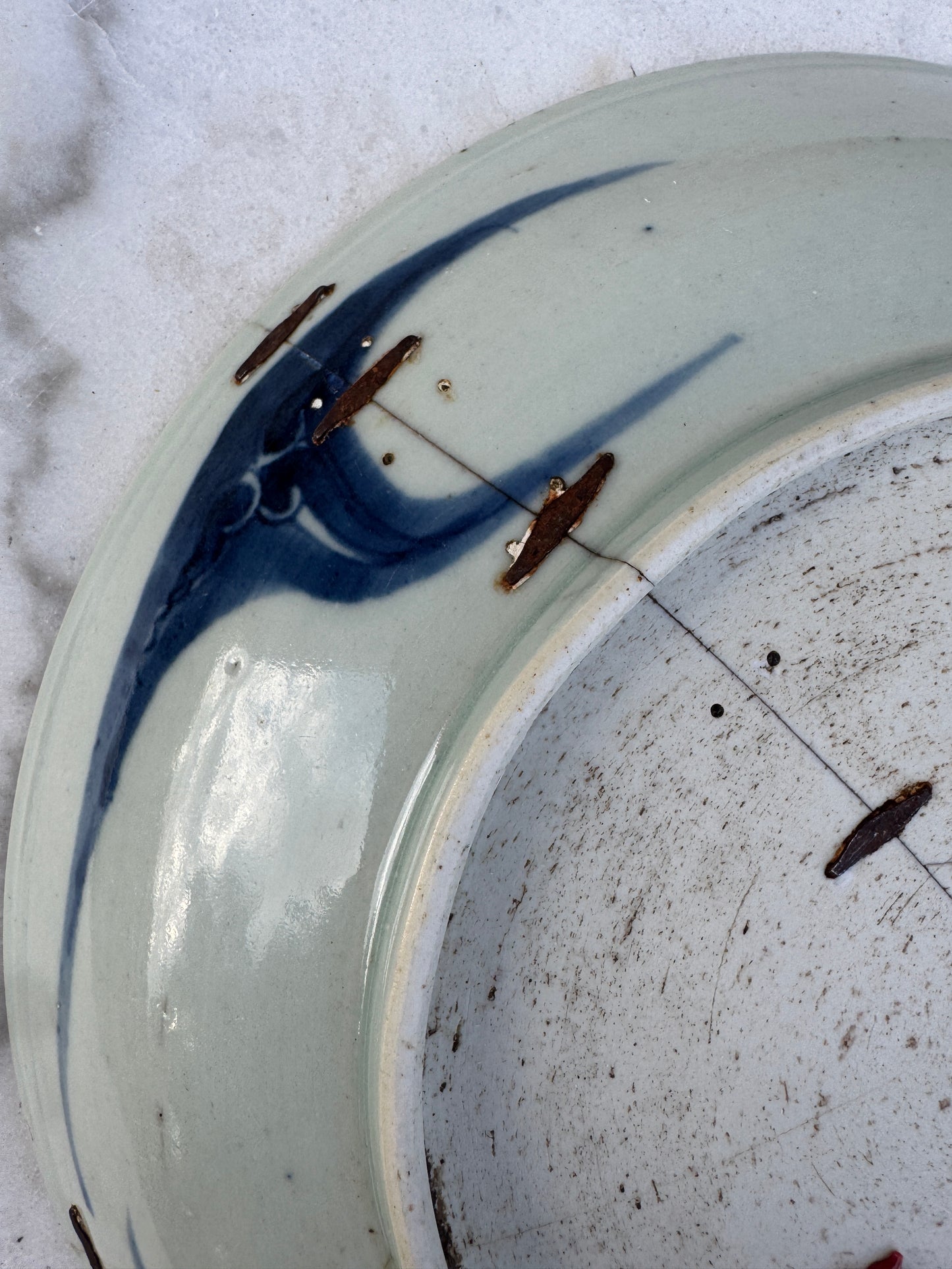 Antique Chinese Dragon Plate – Gallery Restored with Bronze Staples – Qing Dynasty Style – 27.7 cm