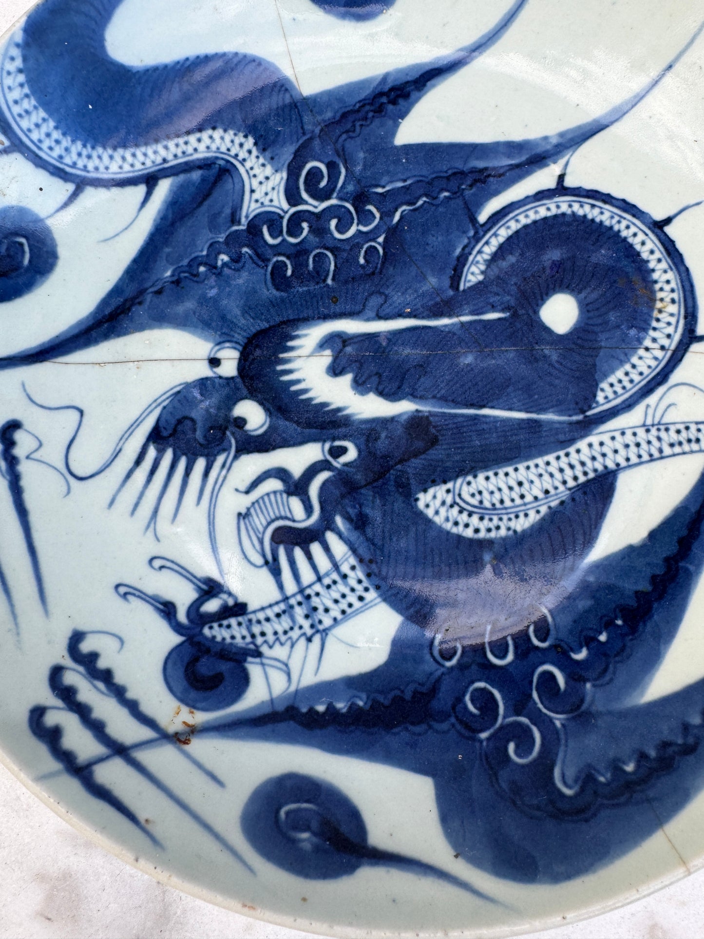 Antique Chinese Dragon Plate – Gallery Restored with Bronze Staples – Qing Dynasty Style – 27.7 cm