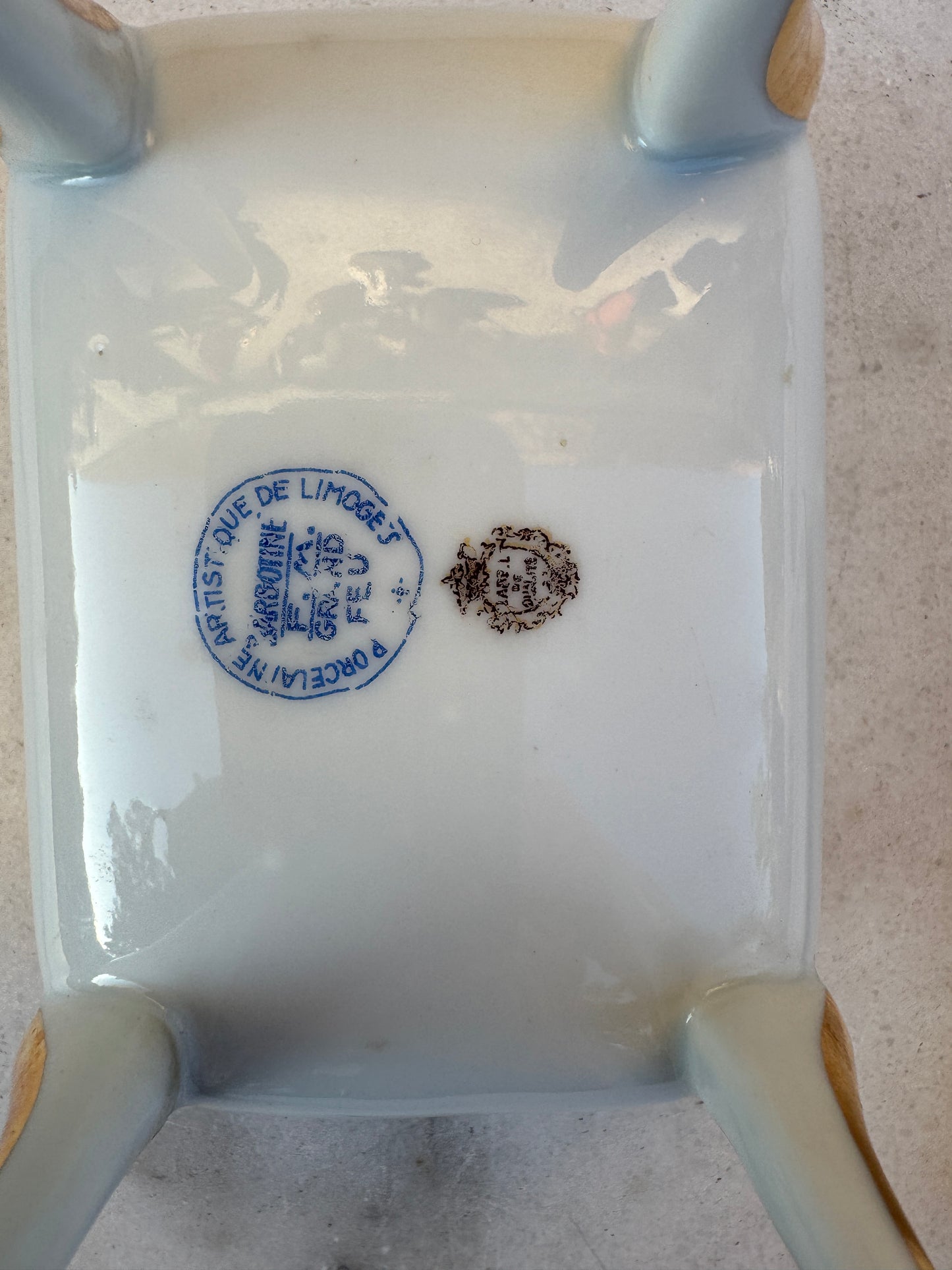 Vintage Limoges Porcelain Trinket Box – A.R. Limoges Hand-Painted, Cobalt Blue Cameo Angel, 'L'Art de Qualité' Mark, Gift from Chocolatier Aussière