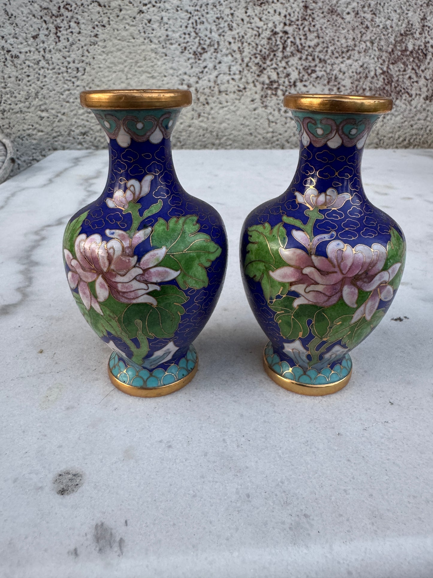 Pair of Vintage Chinese Cloisonné Vases – Floral Lotus Motif, Deep Blue Enamel, Handcrafted, 10 cm