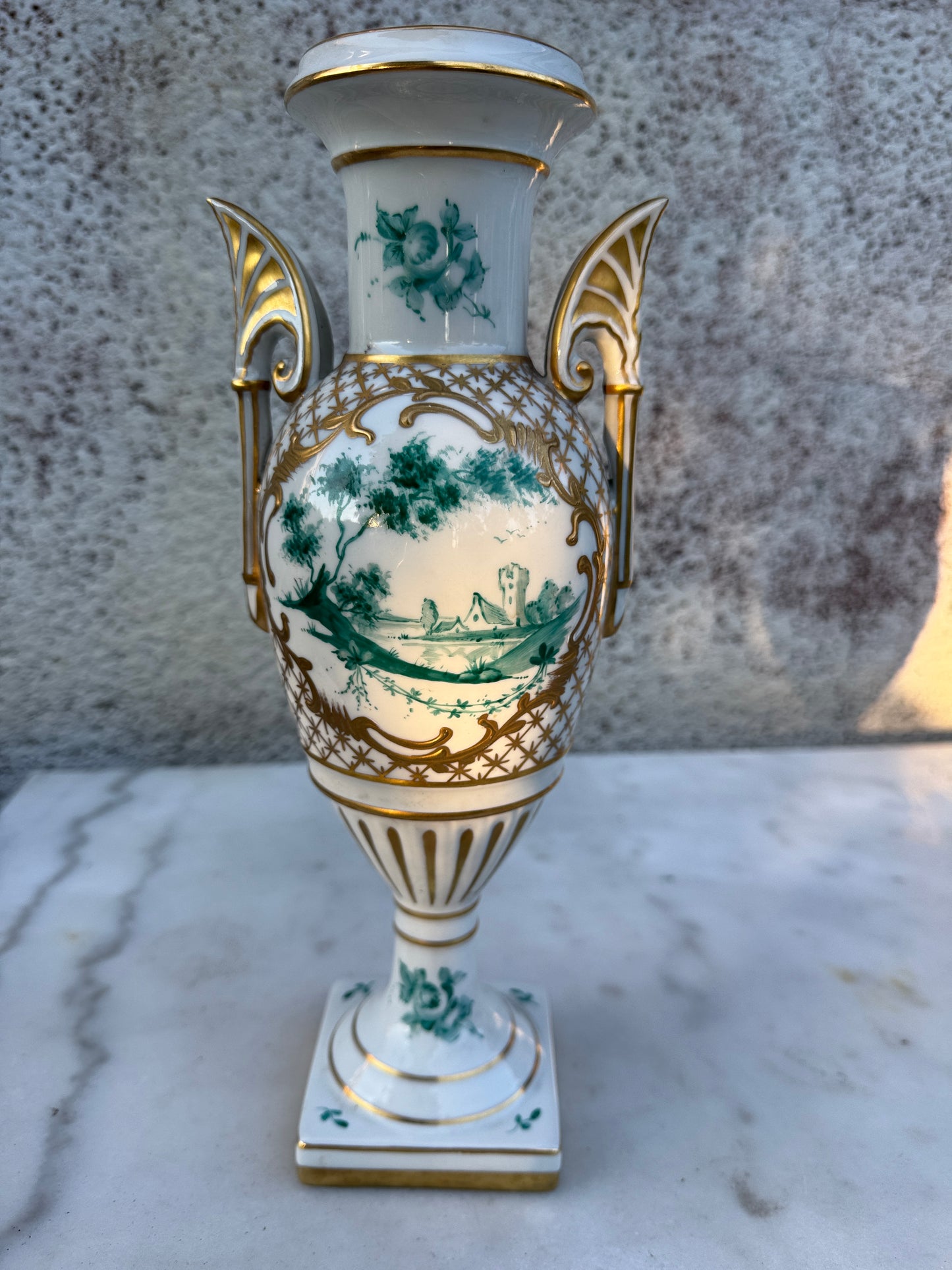 Antique French Porcelain Vase – Paris Décor Main – 30.5 cm