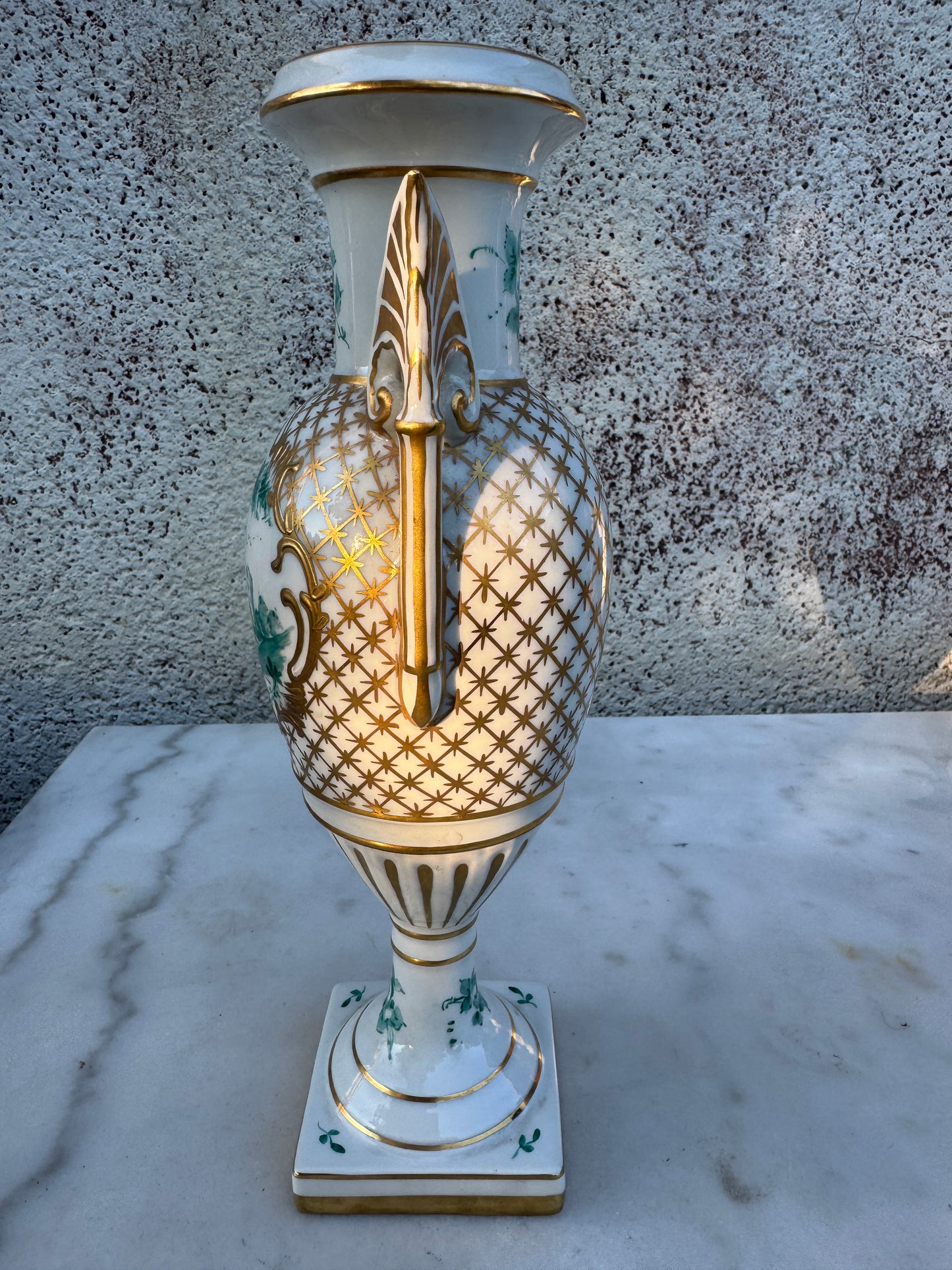 Antique French Porcelain Vase – Paris Décor Main – 30.5 cm