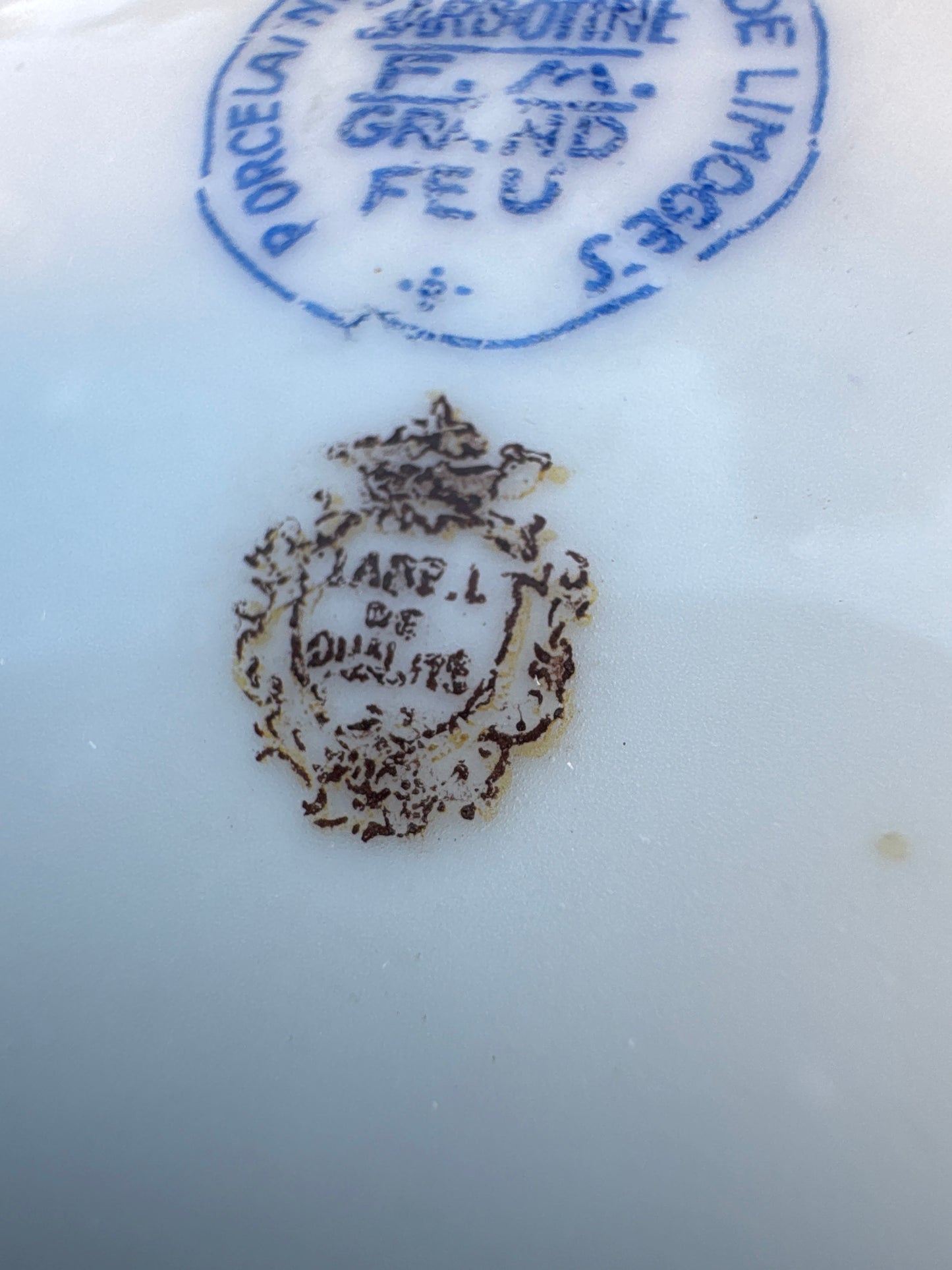 Vintage Limoges Porcelain Trinket Box – A.R. Limoges Hand-Painted, Cobalt Blue Cameo Angel, 'L'Art de Qualité' Mark, Gift from Chocolatier Aussière