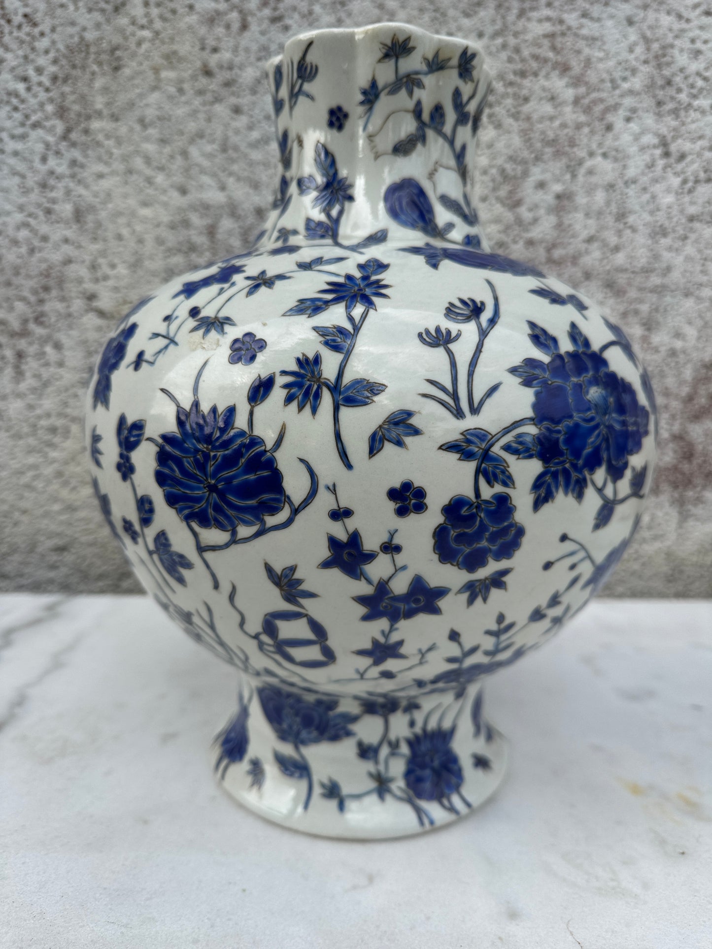 Chinese Blue and White Porcelain Vase – Enamel Decoration – 30 cm