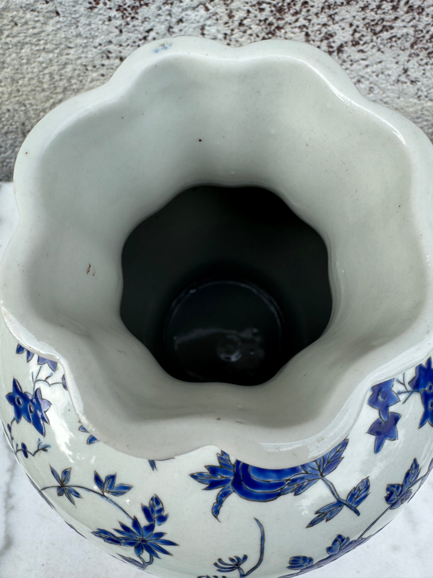 Chinese Blue and White Porcelain Vase – Enamel Decoration – 30 cm