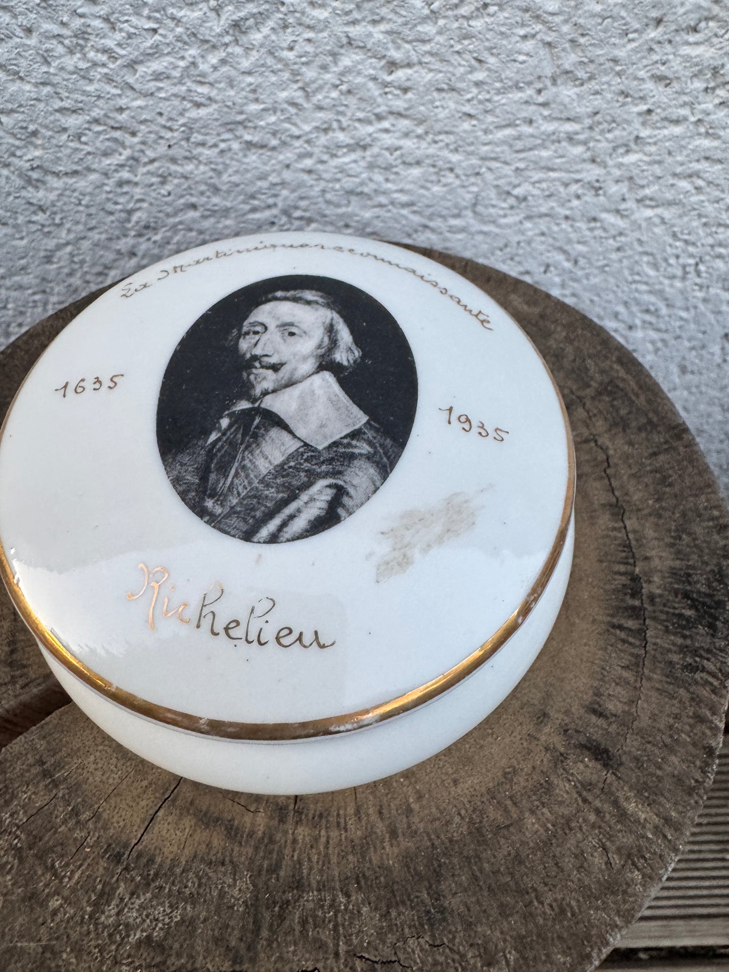 Vintage Limoges Porcelain Box Richelieu Commemorative 1935