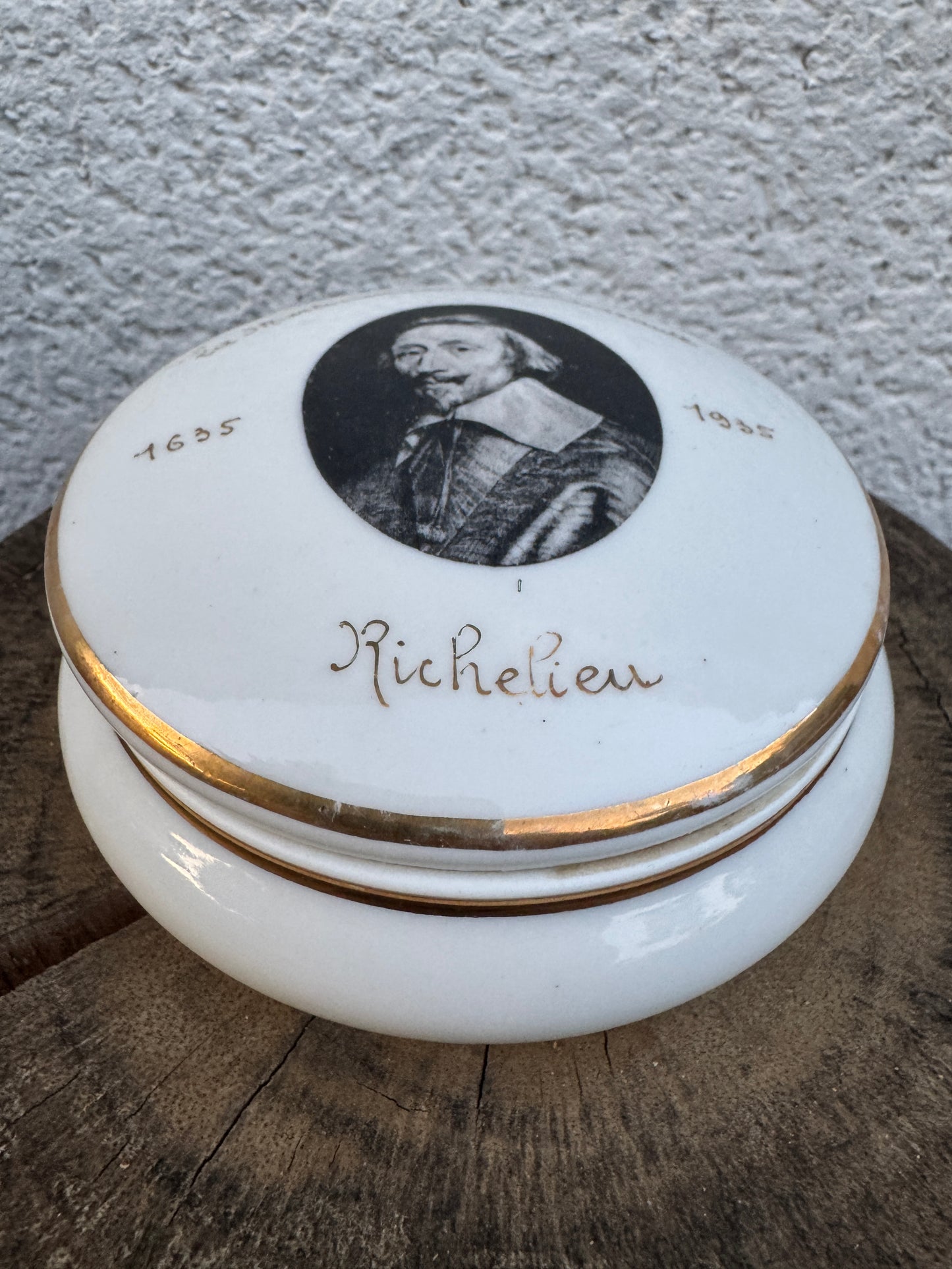 Vintage Limoges Porcelain Box Richelieu Commemorative 1935