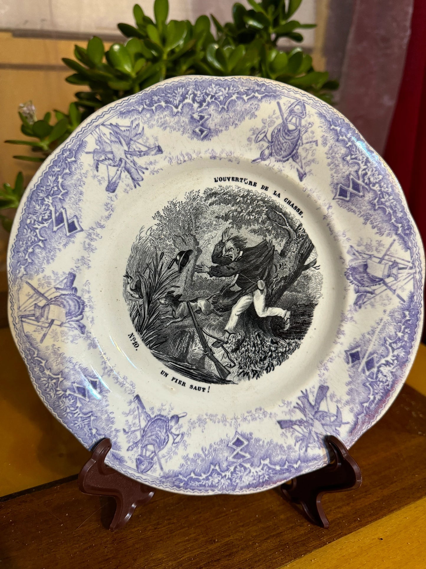 Antique French Plate – 'L’Ouverture de la Chasse' – Creil et Montereau – No.10 'Un Fier Saut!' – 19th Century