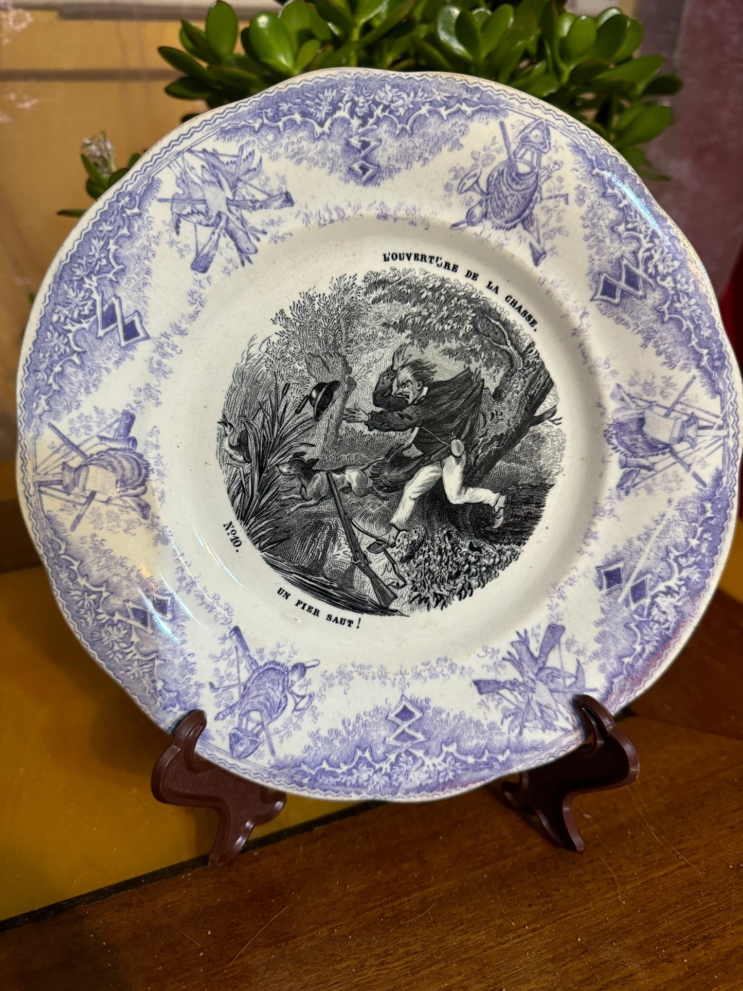 Antique French Plate – 'L’Ouverture de la Chasse' – Creil et Montereau – No.10 'Un Fier Saut!' – 19th Century