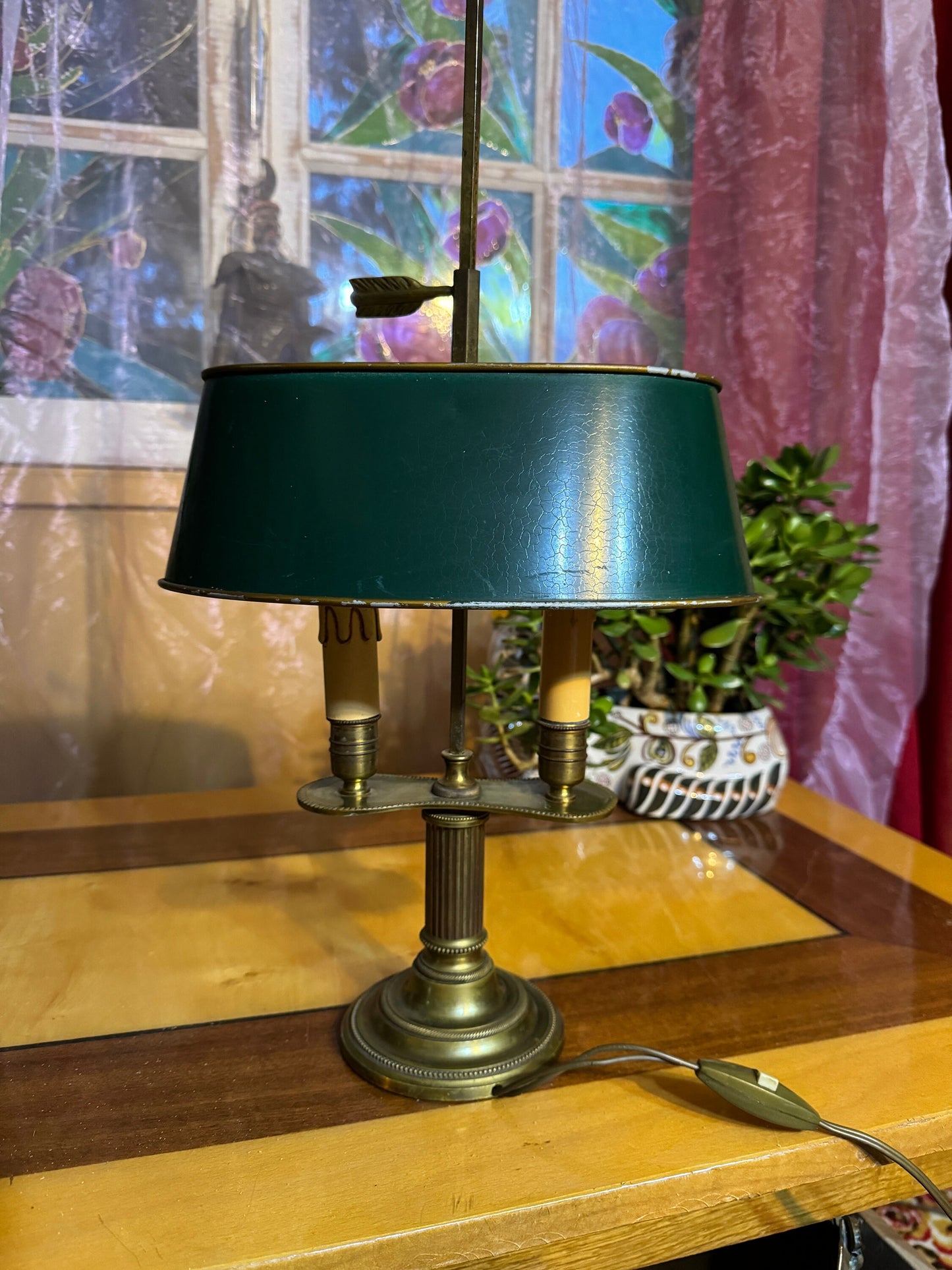 Antique French Boulotte Desk Lamp – Late 19th Century Empire Style – Green Tole Shade & Brass