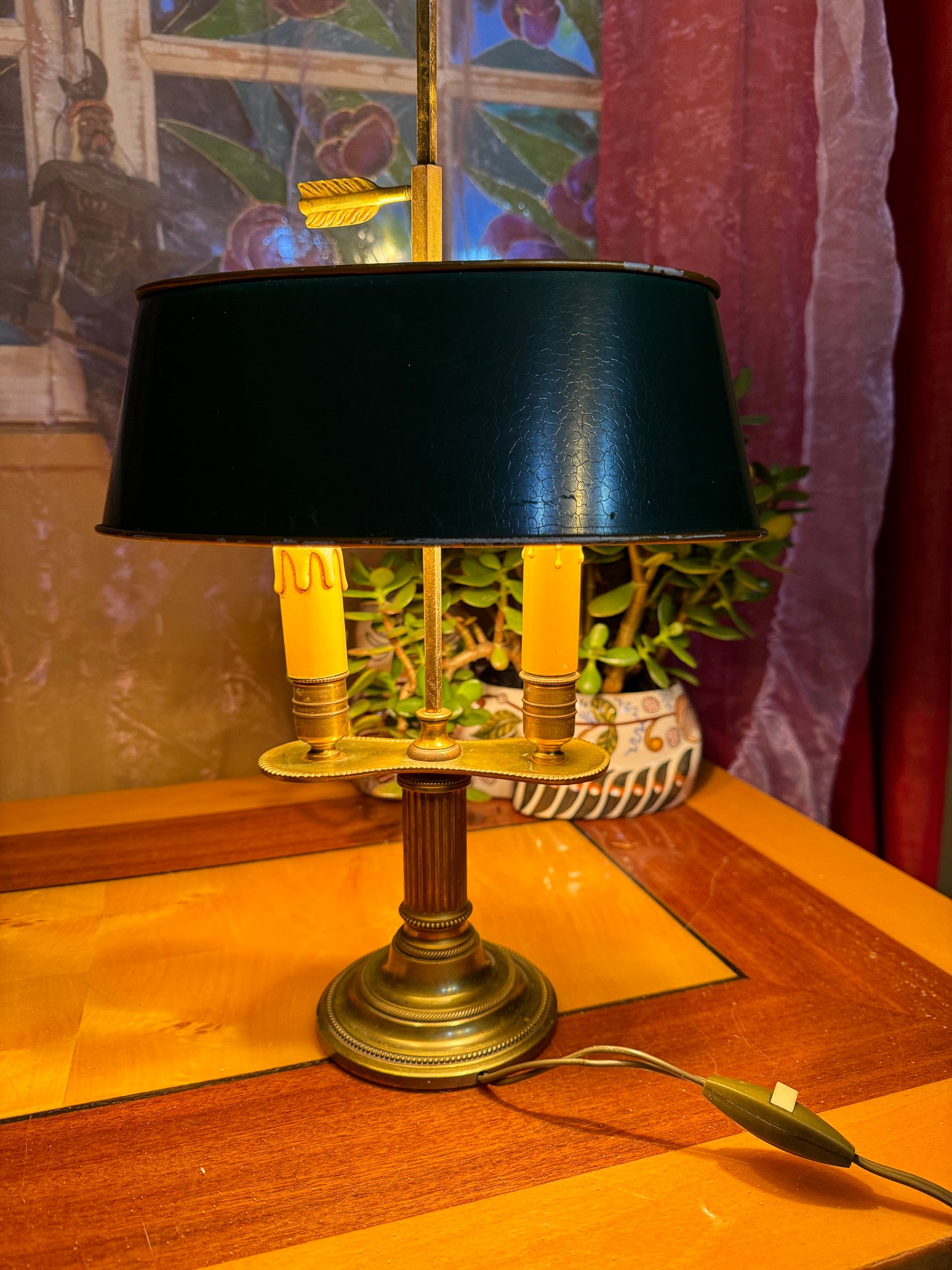 Antique French Boulotte Desk Lamp – Late 19th Century Empire Style – Green Tole Shade & Brass