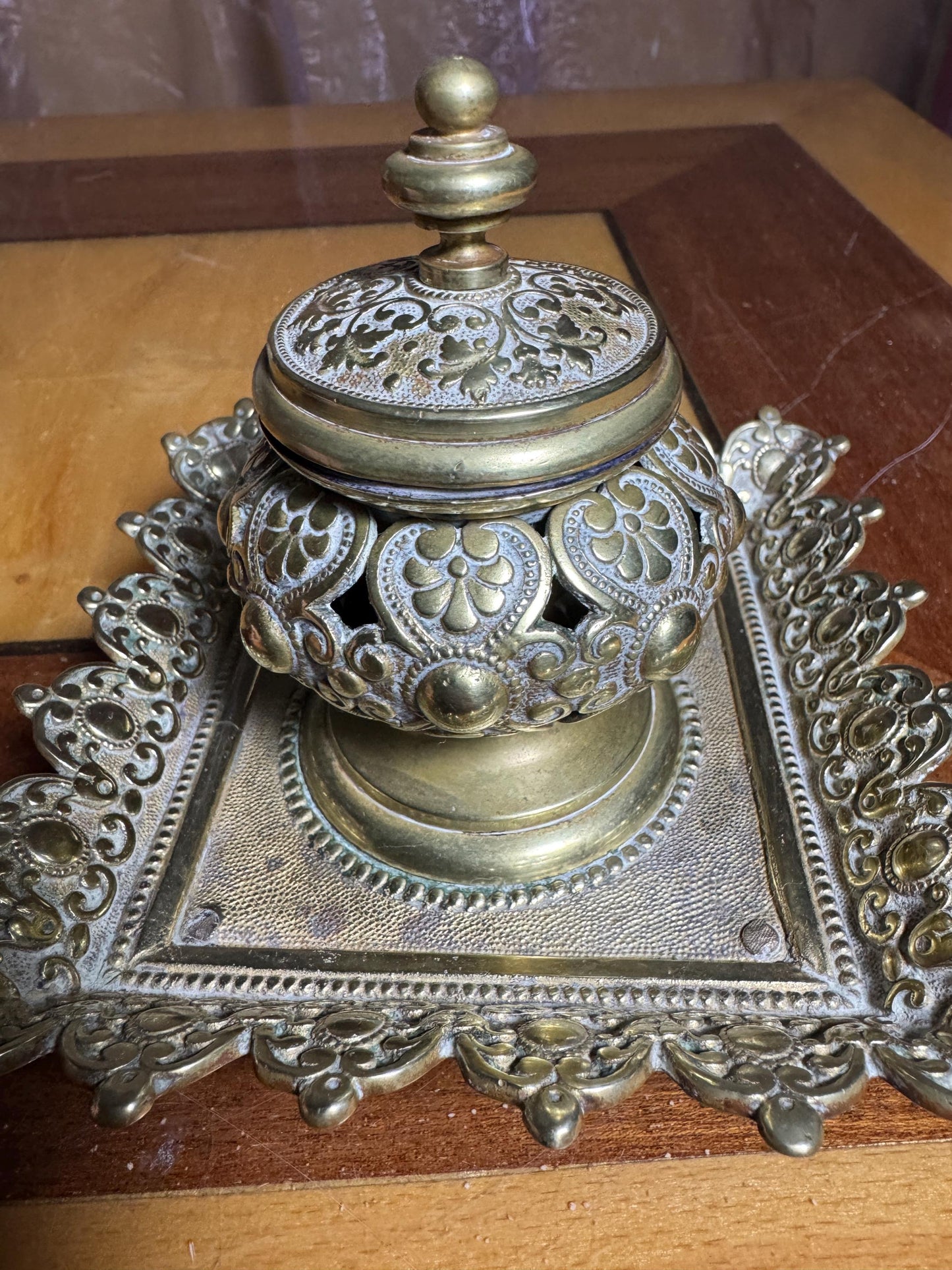 Antique Bronze Inkwell – Indo-Persian Design – Pierced Lid and Base – 19th Century – 12x12 cm