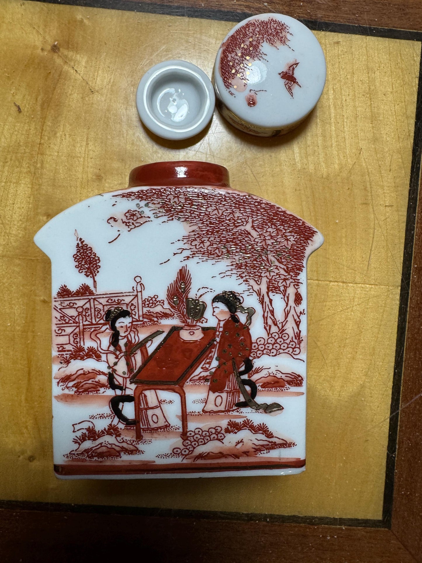 Antique Japanese Hand Painted Tea Jar – Meiji Era (1880–1920) – Kutani Style Porcelain