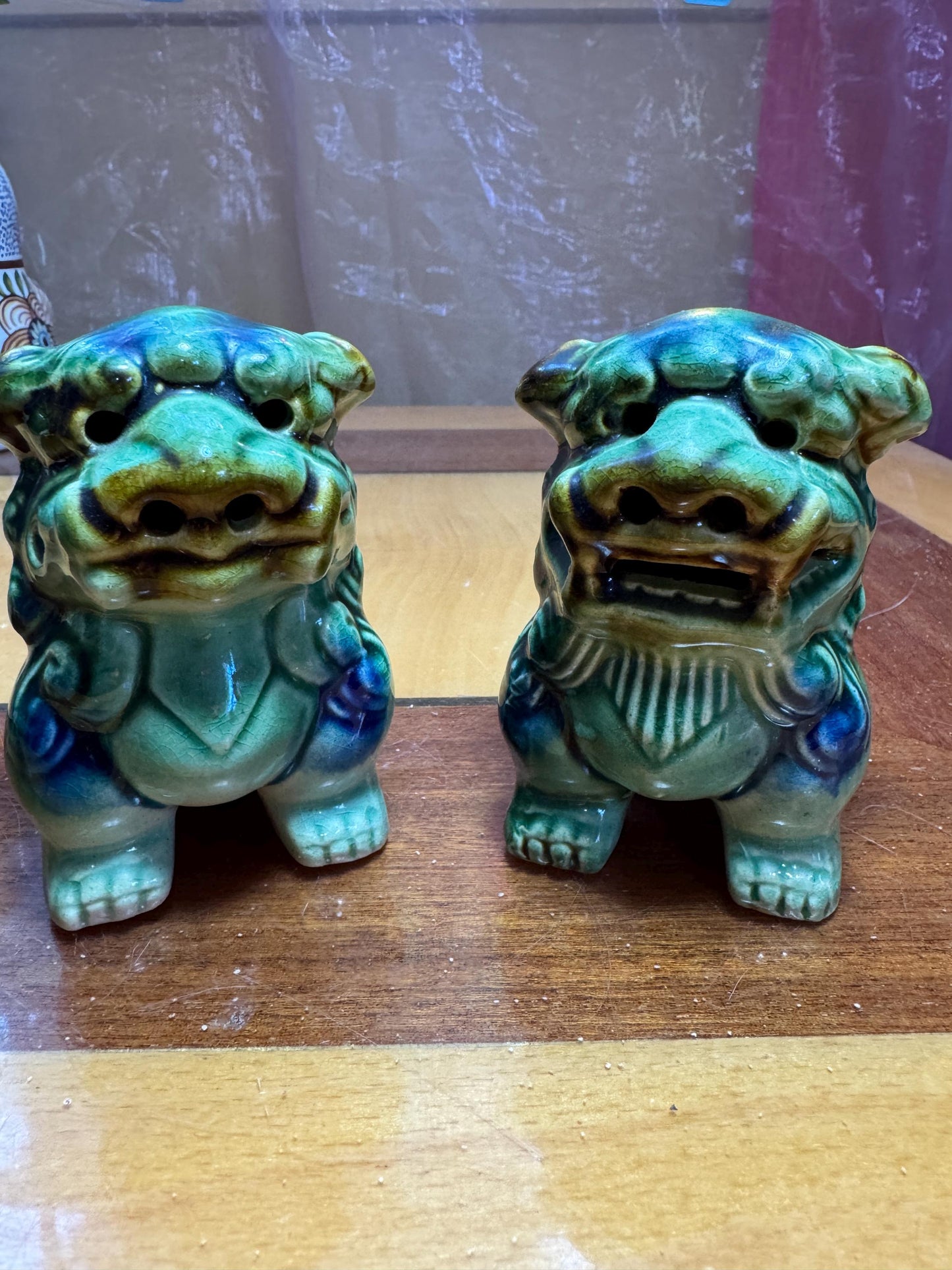 Pair of Vintage Chinese Foo Dogs – Green Glazed Ceramic Fu Lions – 9 cm Guardian Statues – Feng Shui Decor