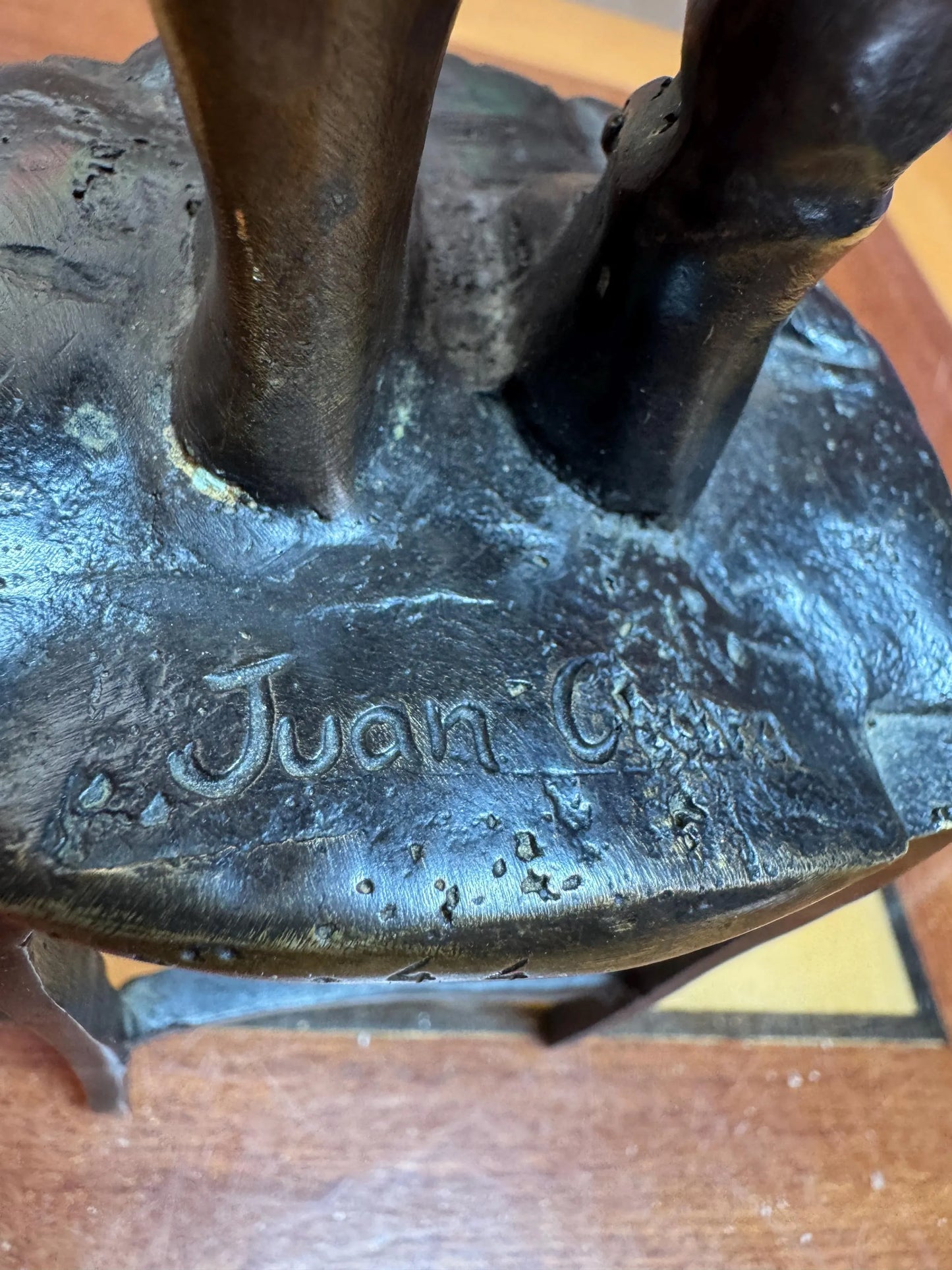 Antique Bronze Sculpture by Juan Clara – Girl on Chair – Signed – 30 cm – Spanish Belle Époque
