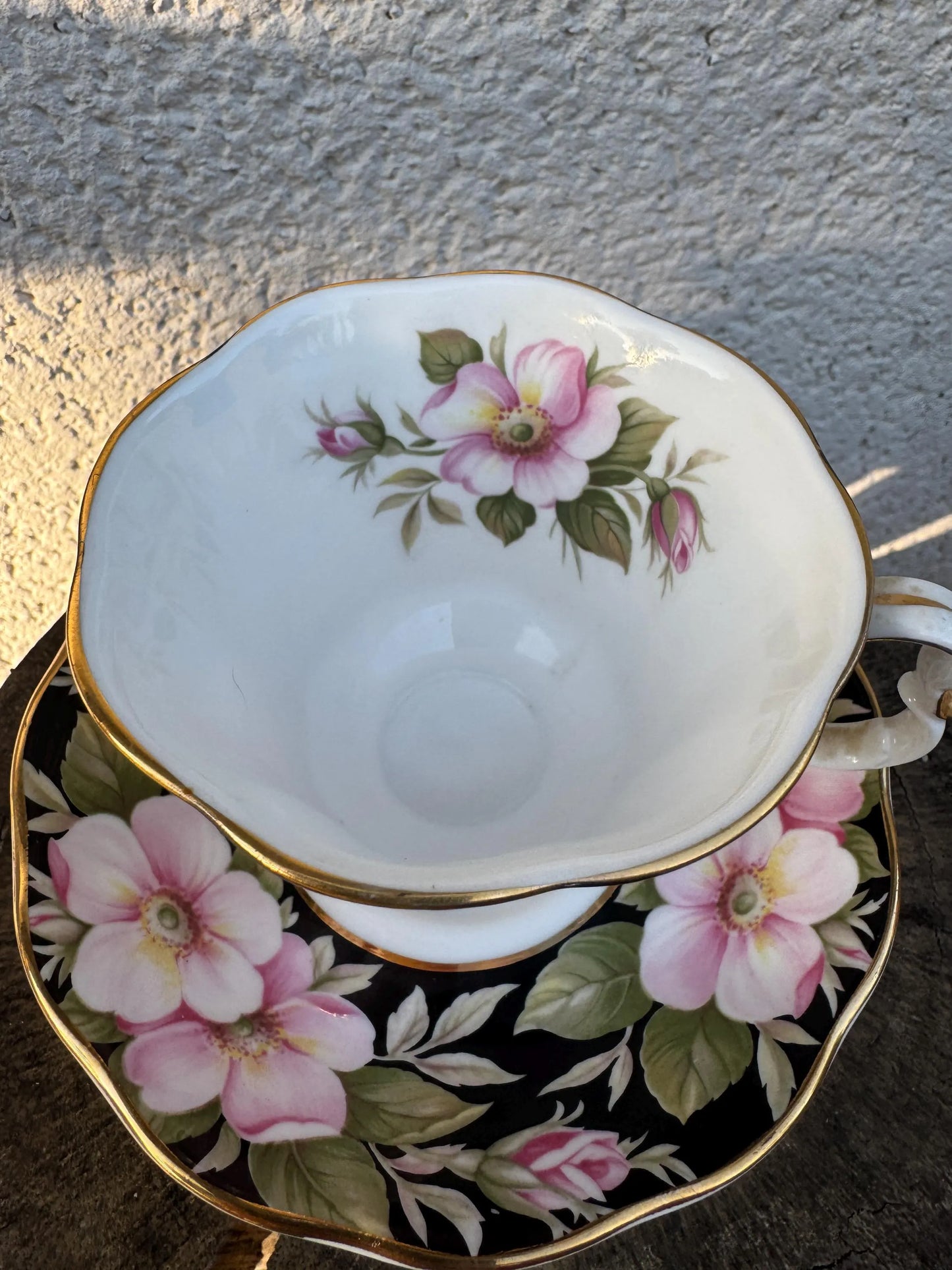 Royal Albert Alberta Rose Tea Cup & Saucer – 1975 Provincial Flowers